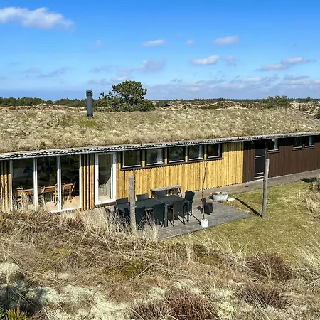 Feriehus Hyggeligt Gemt I Lyngbeklaedte Klitter Pandrup