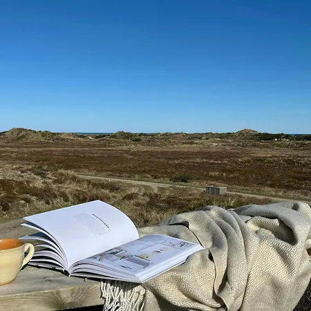 Hyggeligt Gemt I Lyngbeklaedte Klitter Pandrup